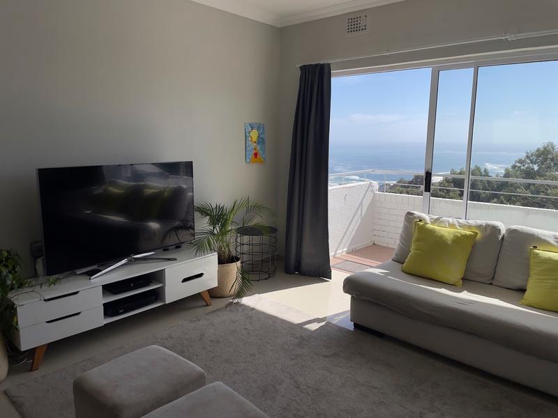 To Let 2 Bedroom Property for Rent in Camps Bay Western Cape